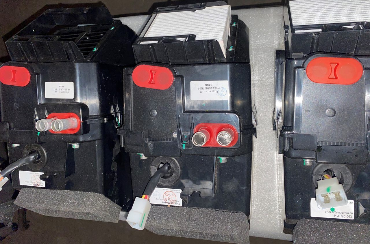 Manitou 1001970393 - 8300120280140 HB Manitou P320 - Nagrzewnice - Calefacción/ Ventilación para Equipo de manutención: foto 3 Manitou 1001970393 - 8300120280140 HB Manitou P320 - Nagrzewnice - Calefacción/ Ventilación para Equipo de manutención: foto 3