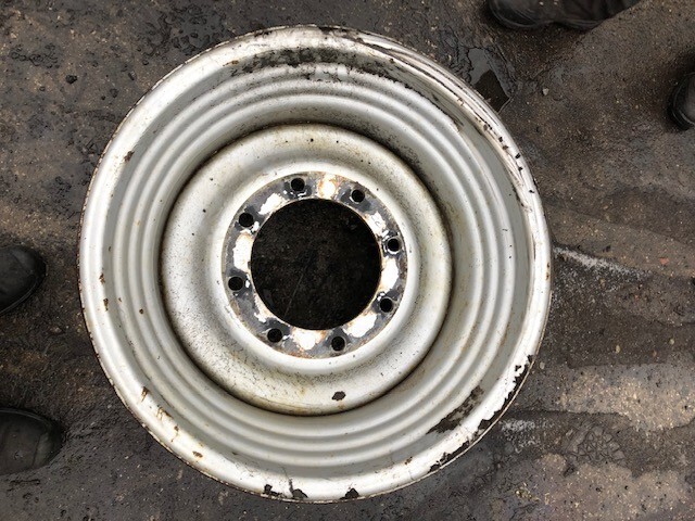 Manitou 627 | Manitou 629 - Felga - Llanta para Equipo de manutención: foto 4 Manitou 627 | Manitou 629 - Felga - Llanta para Equipo de manutención: foto 4