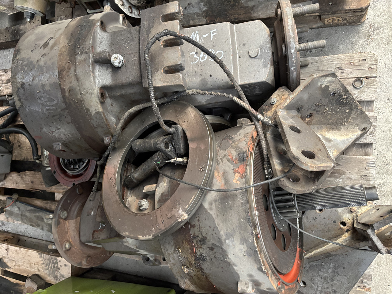 Massey Ferguson 3690 Obudowa Hamulca Tylnego Lewa 3616545M2 - Accesorio de freno para Maquinaria agrícola: foto 1 Massey Ferguson 3690 Obudowa Hamulca Tylnego Lewa 3616545M2 - Accesorio de freno para Maquinaria agrícola: foto 1