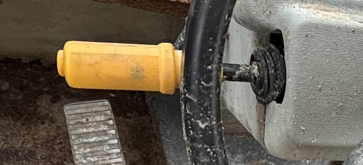 Matbro TR200 Rewers Przełącznik - Sistema eléctrico para Maquinaria de construcción: foto 1 Matbro TR200 Rewers Przełącznik - Sistema eléctrico para Maquinaria de construcción: foto 1