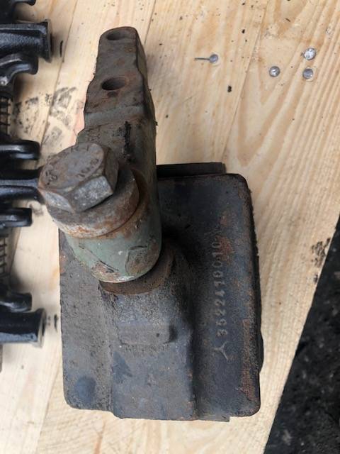 Mercedes Om 352 - Pompa Wody - Bomba de refrigerante para Maquinaria agrícola: foto 3 Mercedes Om 352 - Pompa Wody - Bomba de refrigerante para Maquinaria agrícola: foto 3