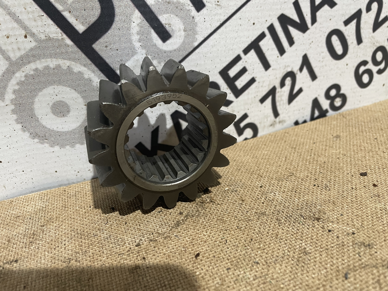 New Holland T6 T7 - koło zębate 5193952 - Transmisión para Maquinaria agrícola: foto 2 New Holland T6 T7 - koło zębate 5193952 - Transmisión para Maquinaria agrícola: foto 2