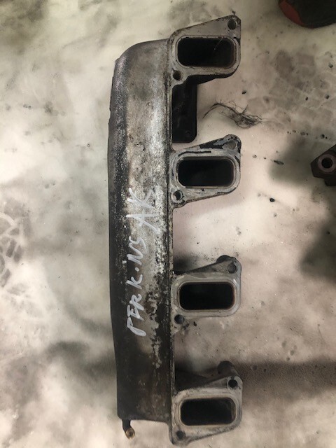 Perkins 3777RO1B/3 Kolektor Ssący Claas Targo - Colector de admisión para Maquinaria agrícola: foto 2 Perkins 3777RO1B/3 Kolektor Ssący Claas Targo - Colector de admisión para Maquinaria agrícola: foto 2