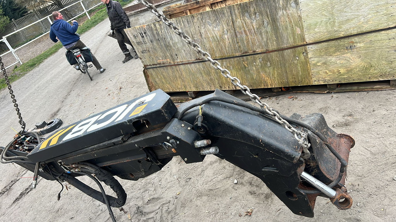 Ramie Ładowarki JCB - Brazo: foto 1 Ramie Ładowarki JCB - Brazo: foto 1