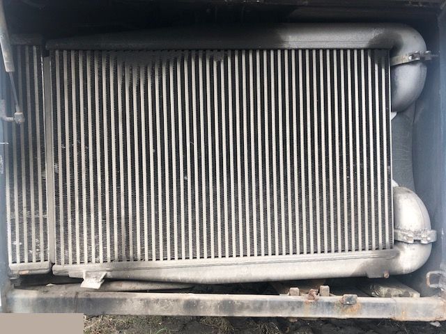 Sierra UL315 NF Intercooler - Intercooler para Maquinaria agrícola: foto 1 Sierra UL315 NF Intercooler - Intercooler para Maquinaria agrícola: foto 1
