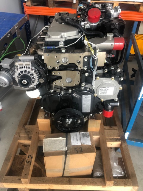 Silnik Caterpillar Cat C4.4 Acert Perkins 106 kW 145 KM (turbina) - Turbocompresor para Maquinaria agrícola: foto 2 Silnik Caterpillar Cat C4.4 Acert Perkins 106 kW 145 KM (turbina) - Turbocompresor para Maquinaria agrícola: foto 2