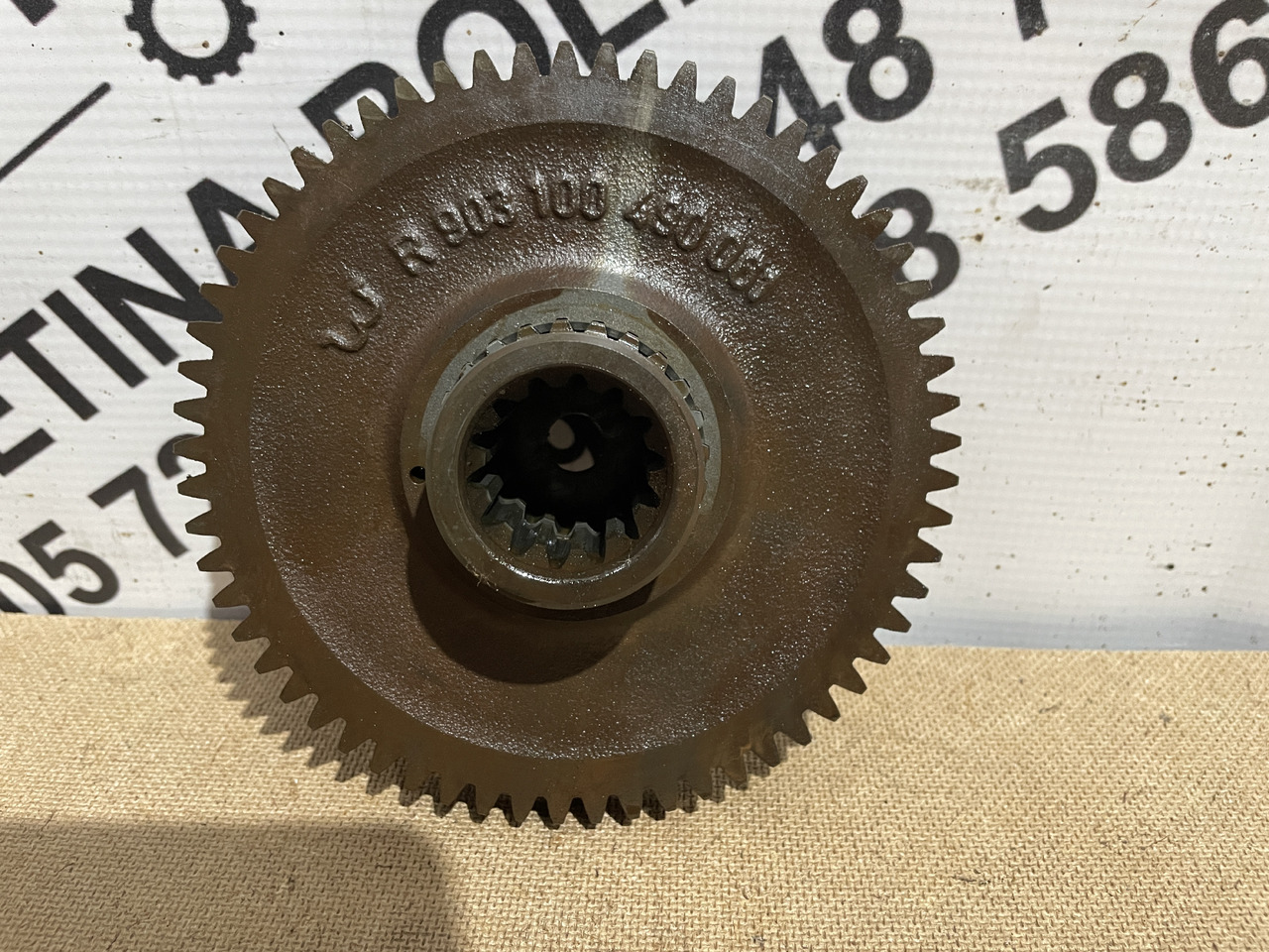 Valtra S354 Massey 8480 - skrzynia biegów - koło zębate walcowe 903100490061 - Caja de cambios para Maquinaria agrícola: foto 1 Valtra S354 Massey 8480 - skrzynia biegów - koło zębate walcowe 903100490061 - Caja de cambios para Maquinaria agrícola: foto 1