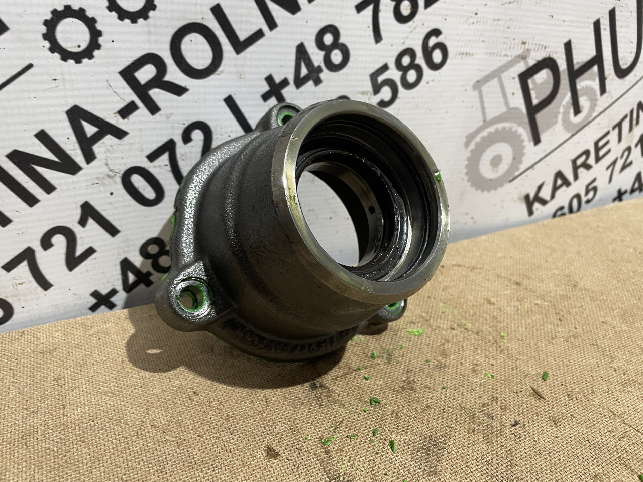 Valtra S354 Massey 8480 - skrzynia biegów - obudowa 903100490011 - Caja de cambios para Maquinaria agrícola: foto 1 Valtra S354 Massey 8480 - skrzynia biegów - obudowa 903100490011 - Caja de cambios para Maquinaria agrícola: foto 1