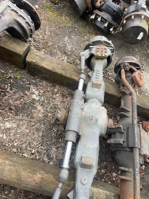 Valtra n93 n94 - Zwolnica | Zwrotnica | Most Napędowy | Atak - Talerz - Eje y piezas para Maquinaria agrícola: foto 2 Valtra n93 n94 - Zwolnica | Zwrotnica | Most Napędowy | Atak - Talerz - Eje y piezas para Maquinaria agrícola: foto 2