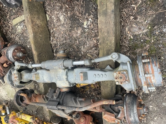 Valtra n93 n94 - Zwolnica | Zwrotnica | Most Napędowy | Atak - Talerz - Eje y piezas para Maquinaria agrícola: foto 5 Valtra n93 n94 - Zwolnica | Zwrotnica | Most Napędowy | Atak - Talerz - Eje y piezas para Maquinaria agrícola: foto 5