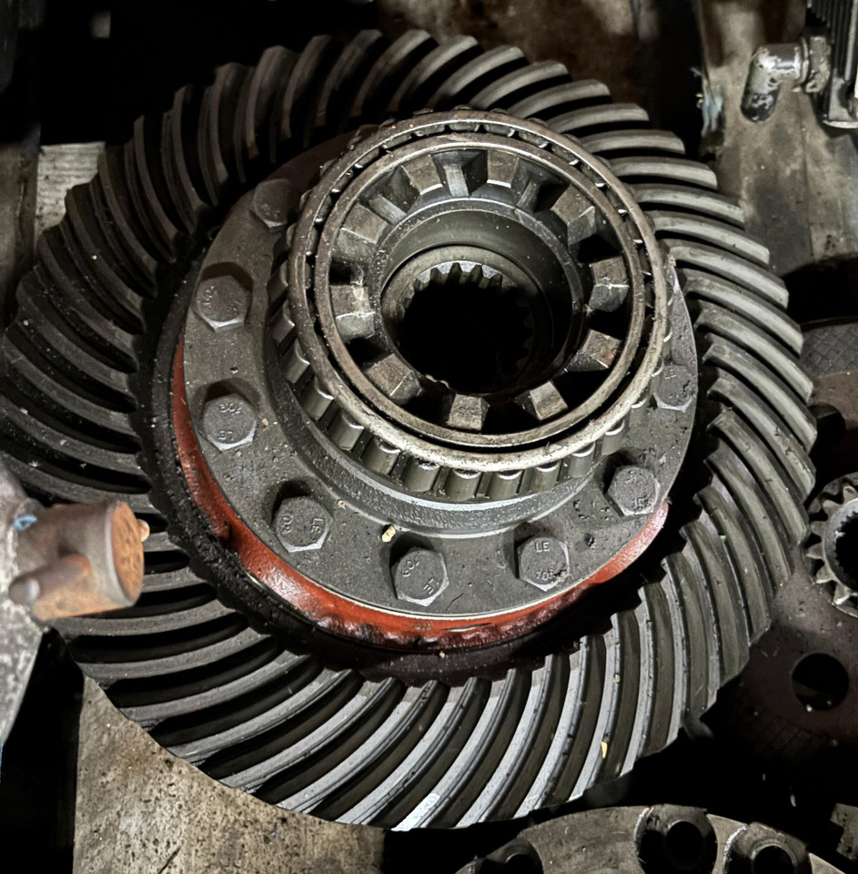 Zetor Forterra Mechanizm Różnicowy 15/48 - Diferencial para Maquinaria agrícola: foto 1 Zetor Forterra Mechanizm Różnicowy 15/48 - Diferencial para Maquinaria agrícola: foto 1