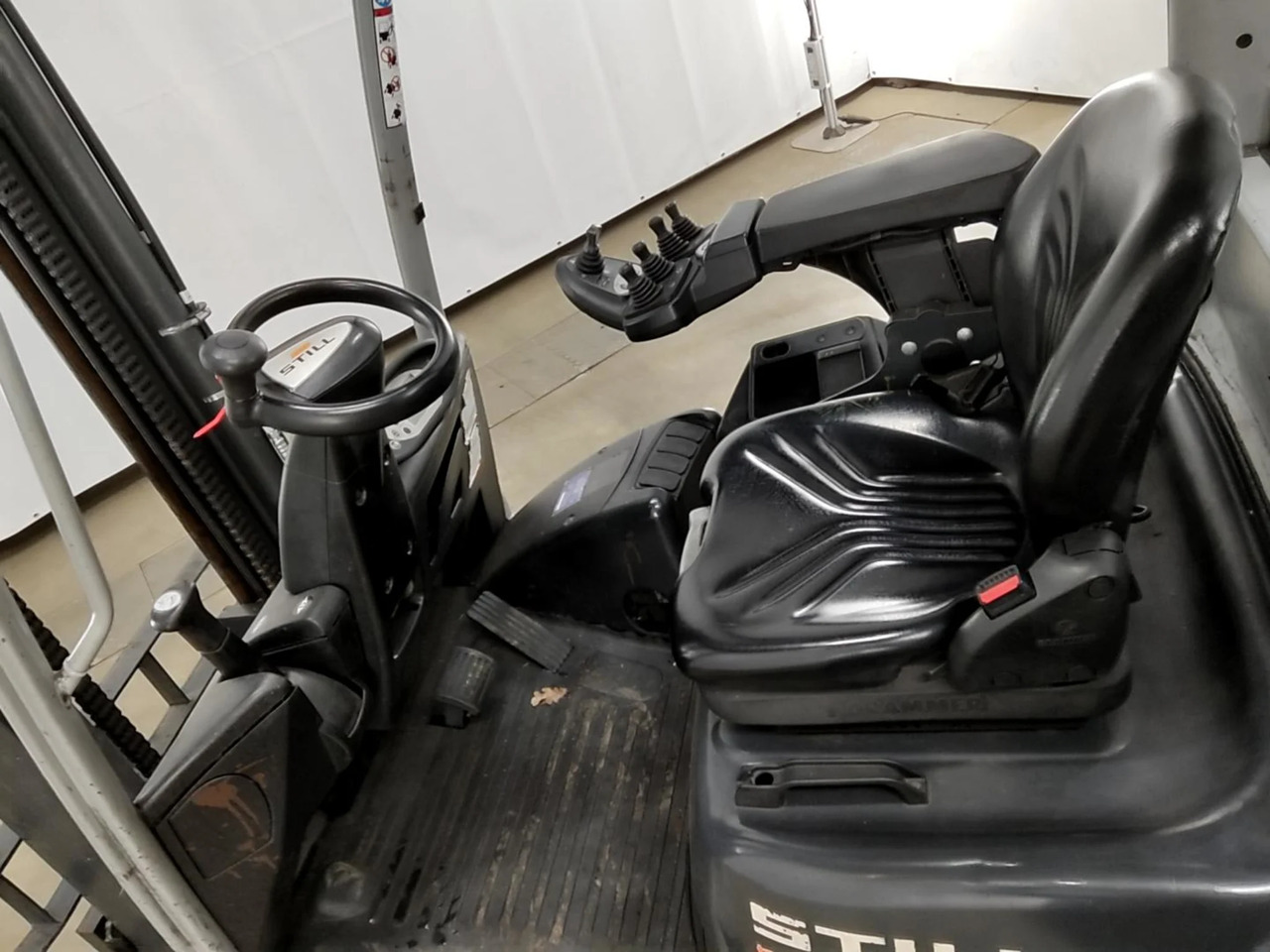 STILL RX70-25T - Carretilla elevadora de gas: foto 3 STILL RX70-25T - Carretilla elevadora de gas: foto 3