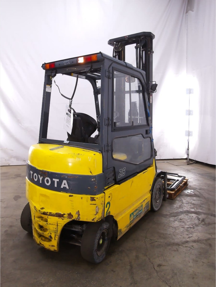 Toyota 7FBMF25 - Carretilla elevadora eléctrica: foto 3 Toyota 7FBMF25 - Carretilla elevadora eléctrica: foto 3