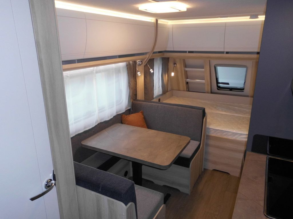 Caravana Hobby De Luxe 490 KMF 2026 GARAGE AUTARK 1800kg.+++: foto 8 Caravana Hobby De Luxe 490 KMF 2026 GARAGE AUTARK 1800kg.+++: foto 8