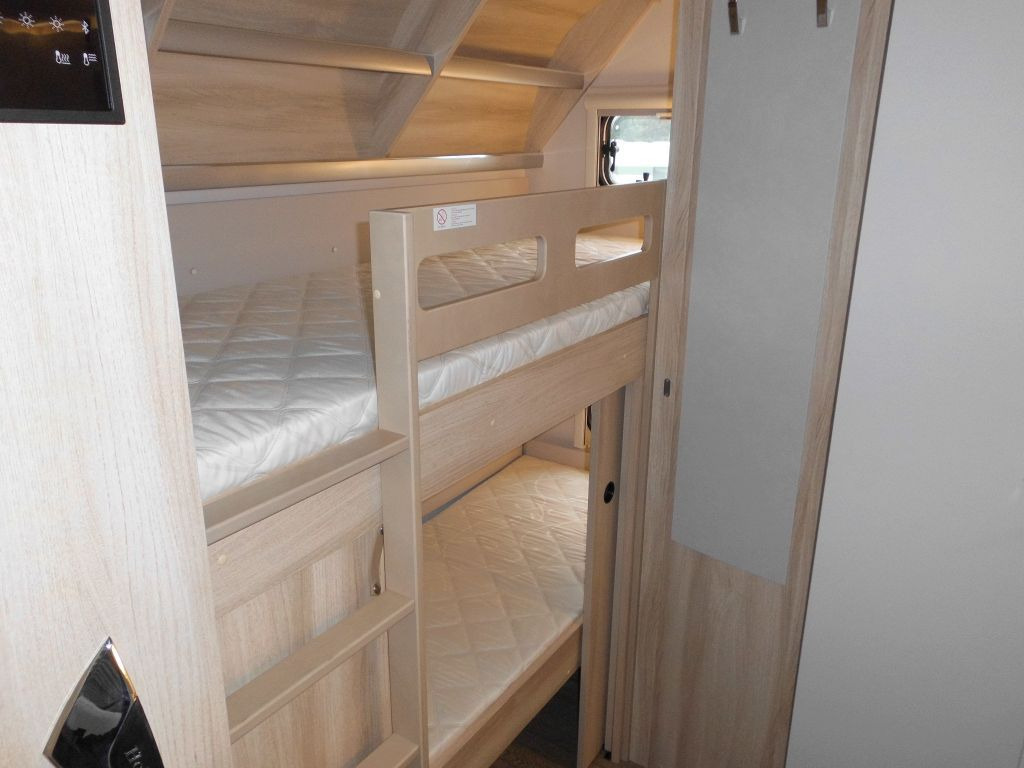 Caravana Hobby De Luxe 490 KMF 2026 GARAGE AUTARK 1800kg.+++: foto 7 Caravana Hobby De Luxe 490 KMF 2026 GARAGE AUTARK 1800kg.+++: foto 7