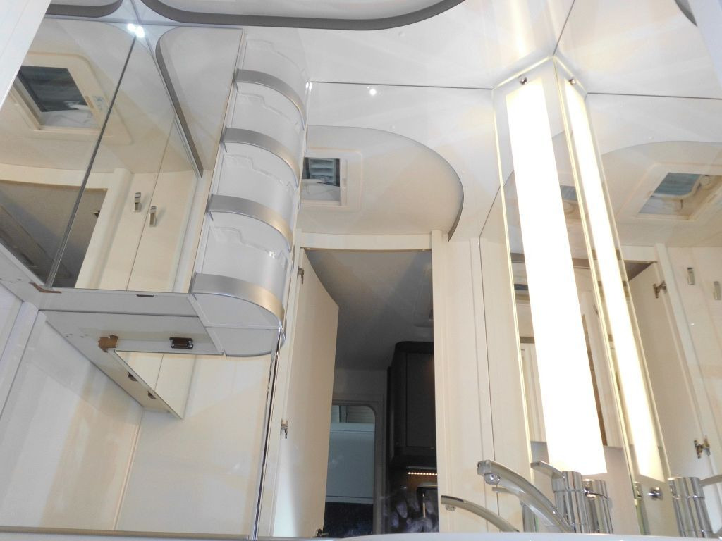 Caravana Hobby De Luxe 490 KMF 2026 GARAGE AUTARK 1800kg.+++: foto 14 Caravana Hobby De Luxe 490 KMF 2026 GARAGE AUTARK 1800kg.+++: foto 14