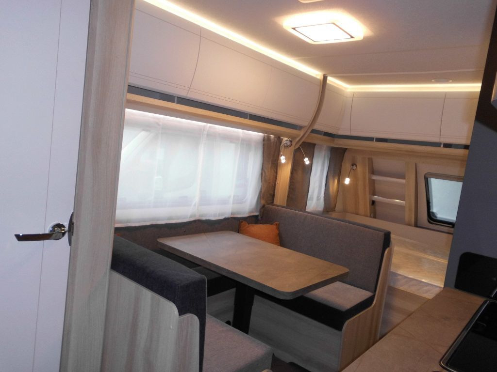 Caravana Hobby De Luxe 490 KMF 2026 GARAGE AUTARK 1800kg.+++: foto 6 Caravana Hobby De Luxe 490 KMF 2026 GARAGE AUTARK 1800kg.+++: foto 6