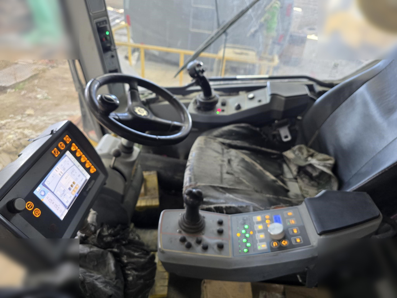 2016 WIRTGEN WR200 - Estabilizador de suelos: foto 2 2016 WIRTGEN WR200 - Estabilizador de suelos: foto 2