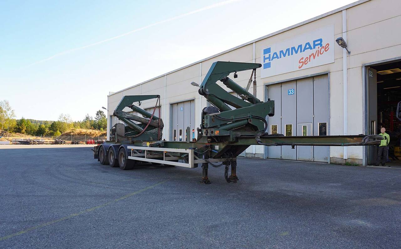 Semirremolque portacontenedore/ Intercambiable para transporte de contenedores Hammar 195 S, Sideloader, 33 tonnes SWL (20'-40'): foto 11 Semirremolque portacontenedore/ Intercambiable para transporte de contenedores Hammar 195 S, Sideloader, 33 tonnes SWL (20'-40'): foto 11