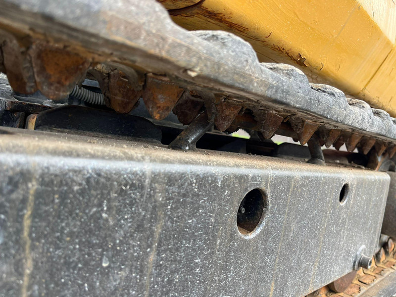 Miniexcavadora Caterpillar 300.9 D TILT / 3 BUCKETS: foto 16