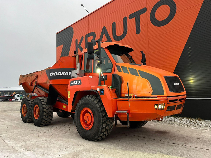 Doosan DA 30 6x6 AC / CENTRAL LUBRICATION / NO ADBLUE / NO DPF - Dúmper articulado: foto 3 Doosan DA 30 6x6 AC / CENTRAL LUBRICATION / NO ADBLUE / NO DPF - Dúmper articulado: foto 3