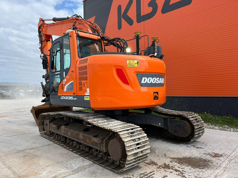 Excavadora de cadenas Doosan DX 235 LCR-5 3 D / ROTOTILT / CENTRAL LUBRICATION / AC: foto 8