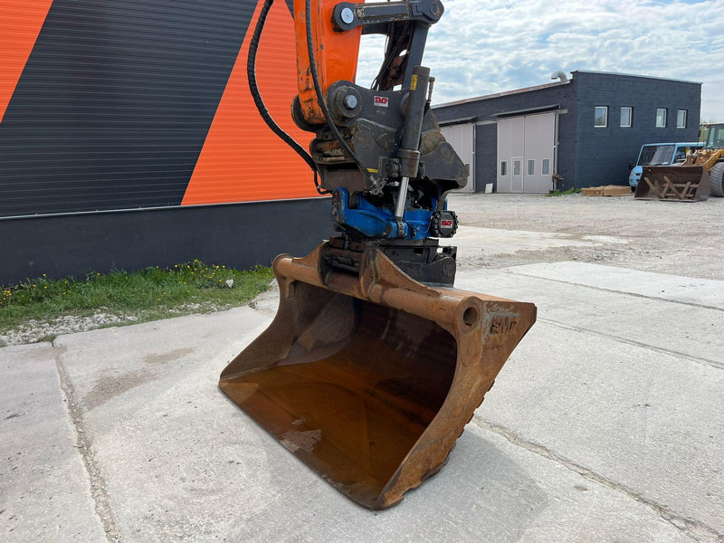 Excavadora de cadenas Doosan DX 235 LCR-5 3 D / ROTOTILT / CENTRAL LUBRICATION / AC: foto 10