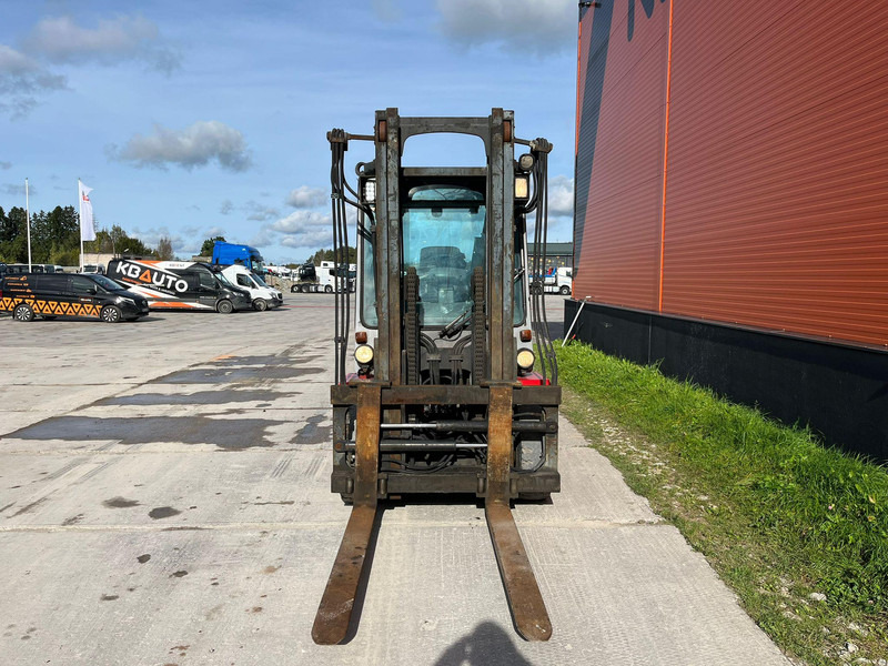 Kalmar DCD 55-6 H Rated capacity: 5500 kg / Lifting height: 3500 mm - Carretilla elevadora diésel: foto 3 Kalmar DCD 55-6 H Rated capacity: 5500 kg / Lifting height: 3500 mm - Carretilla elevadora diésel: foto 3