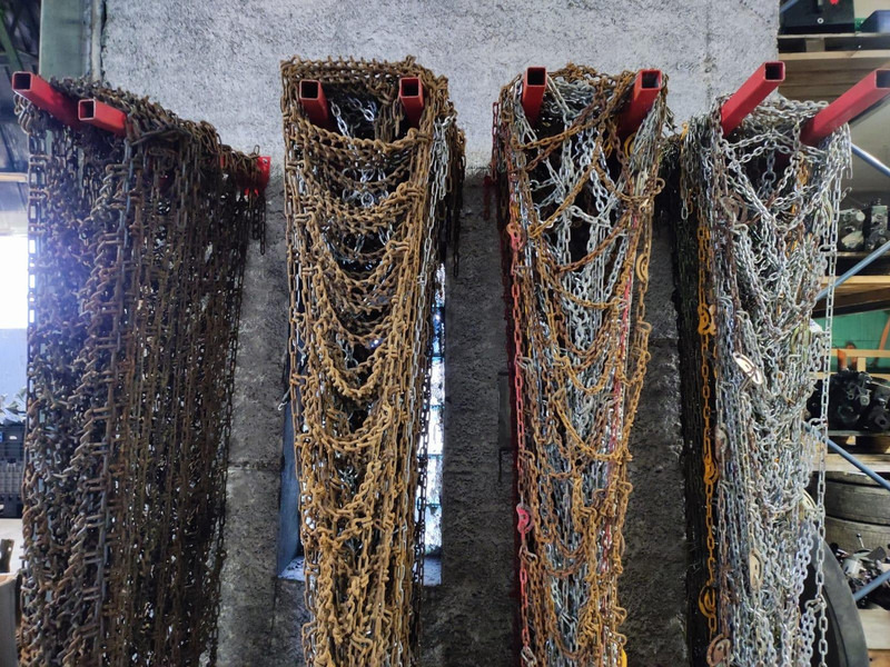 Kasutatud ketid Jääketid/Lumeketid/ Tire chains - Neumático para Camión: foto 1 Kasutatud ketid Jääketid/Lumeketid/ Tire chains - Neumático para Camión: foto 1