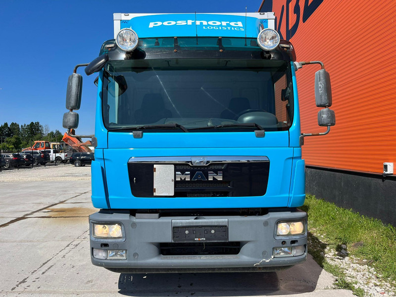 MAN TGM 15.250 4x2 BOX L=7531 mm - Camión caja cerrada: foto 2 MAN TGM 15.250 4x2 BOX L=7531 mm - Camión caja cerrada: foto 2
