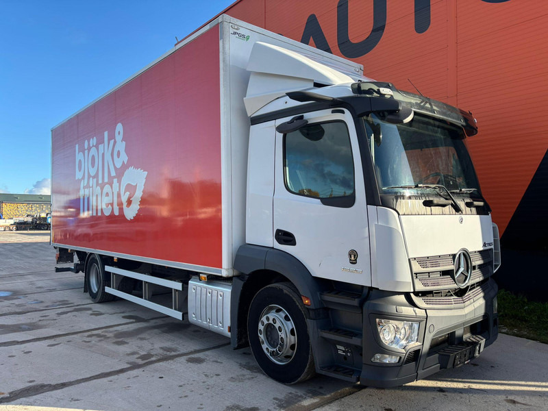 Mercedes-Benz Actros 1830 4x2 BOX L=7803 mm - Camión caja cerrada: foto 4 Mercedes-Benz Actros 1830 4x2 BOX L=7803 mm - Camión caja cerrada: foto 4