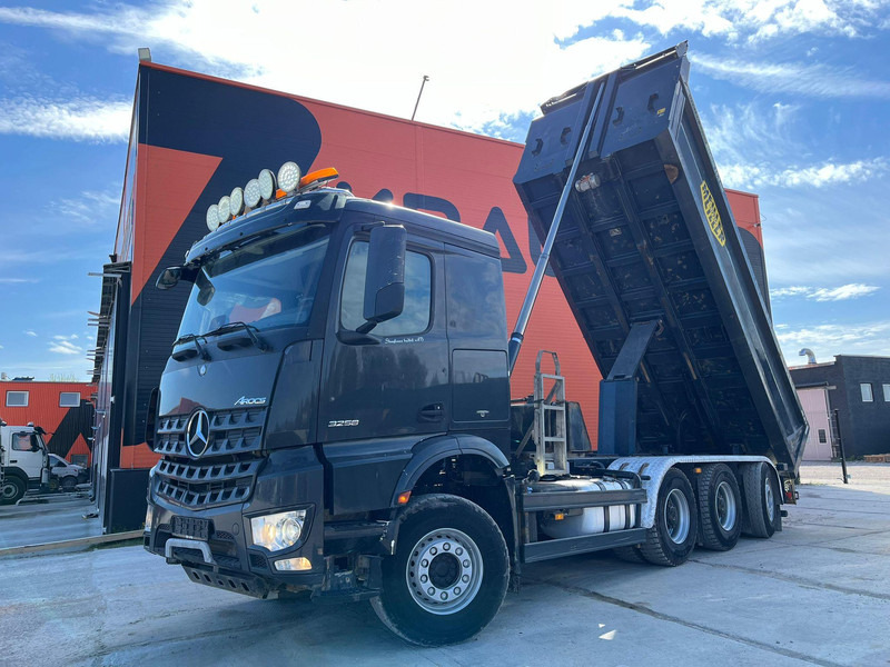 Mercedes-Benz Arocs 3258 8x4*4 BOX L=6014 mm - Camión volquete: foto 2 Mercedes-Benz Arocs 3258 8x4*4 BOX L=6014 mm - Camión volquete: foto 2