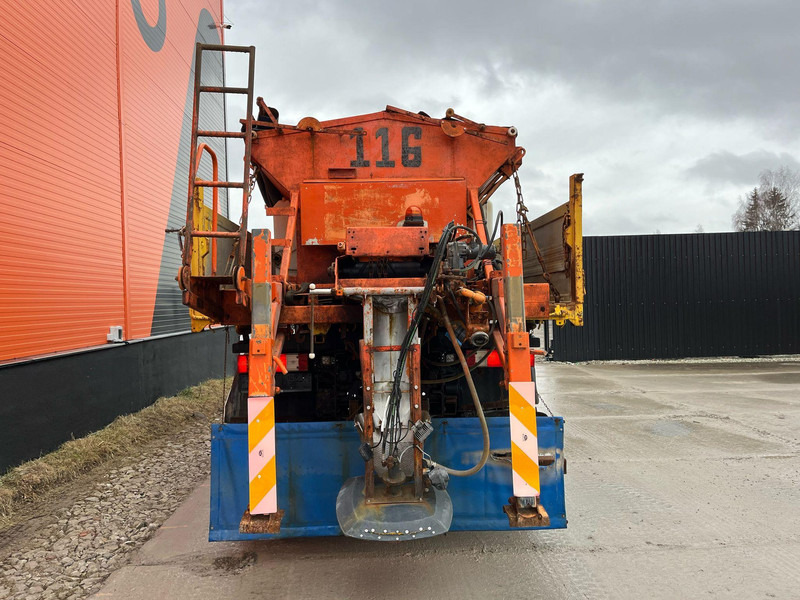 Camión volquete Mercedes-Benz Axor 1824 4x4 POSSIBLE TO BUY WITH SPREADER & FRONT PLOW: foto 7