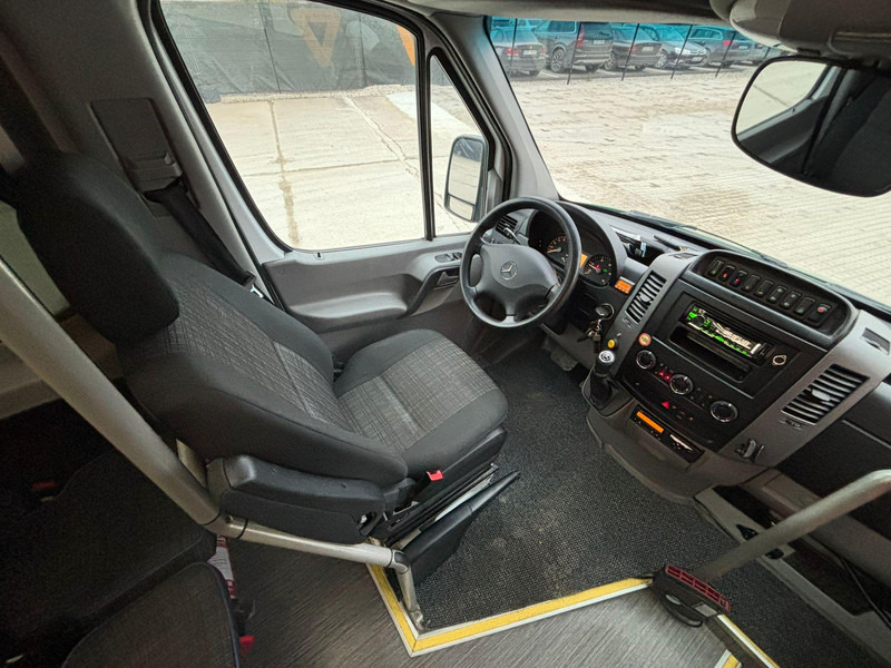 Leasing de Mercedes-Benz Sprinter 516 CDI AC / 22 + 1 SEATS Mercedes-Benz Sprinter 516 CDI AC / 22 + 1 SEATS: foto 13 Leasing de Mercedes-Benz Sprinter 516 CDI AC / 22 + 1 SEATS Mercedes-Benz Sprinter 516 CDI AC / 22 + 1 SEATS: foto 13