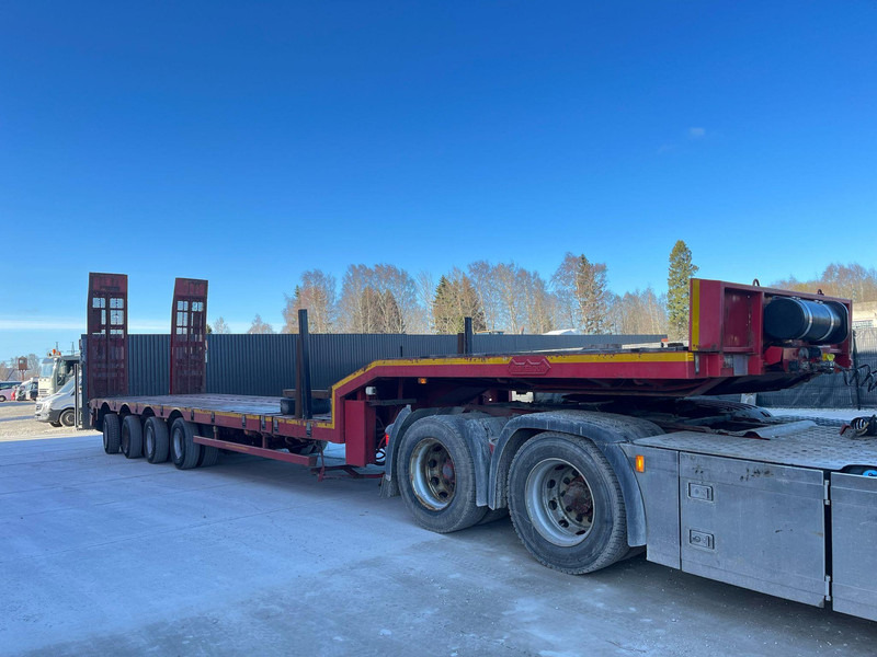 Nooteboom MCO-58-04V PLATFORM 9900 mm + 6100 + 6400 mm EXTENDABLE / LOADING HEIGHT 860 mm / ALL STEERED AXLES - Semirremolque góndola rebajadas: foto 3 Nooteboom MCO-58-04V PLATFORM 9900 mm + 6100 + 6400 mm EXTENDABLE / LOADING HEIGHT 860 mm / ALL STEERED AXLES - Semirremolque góndola rebajadas: foto 3