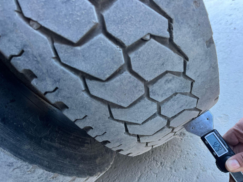 Semirremolque góndola rebajadas Nooteboom MCO-58-04V PLATFORM 9900 mm + 6100 + 6400 mm EXTENDABLE / LOADING HEIGHT 860 mm / ALL STEERED AXLES: foto 20 Semirremolque góndola rebajadas Nooteboom MCO-58-04V PLATFORM 9900 mm + 6100 + 6400 mm EXTENDABLE / LOADING HEIGHT 860 mm / ALL STEERED AXLES: foto 20