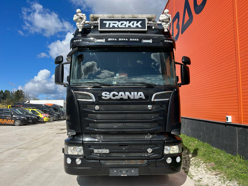 Scania R 730 6x4 RETARDER - Camión chasis, Camión grúa: foto 2 Scania R 730 6x4 RETARDER - Camión chasis, Camión grúa: foto 2