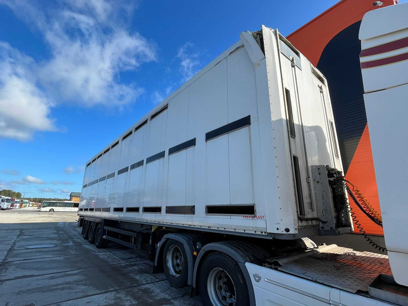 Schmitz Cargobull NKS SCB S3B BOX L=13682 mm - Semirremolque transporte de ganado: foto 3 Schmitz Cargobull NKS SCB S3B BOX L=13682 mm - Semirremolque transporte de ganado: foto 3