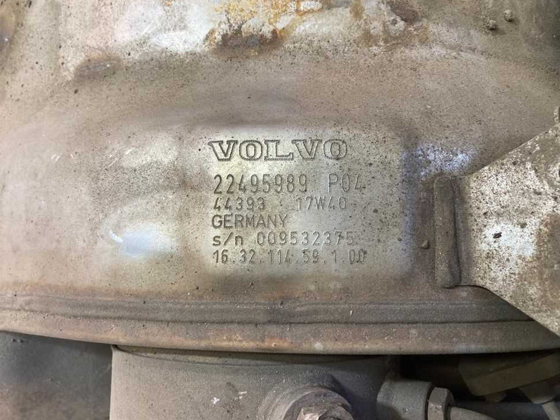 Silencer Volvo FH4 22495989 - Convertidor catalítico para Camión: foto 5 Silencer Volvo FH4 22495989 - Convertidor catalítico para Camión: foto 5