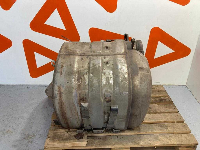 Silencer Volvo FH4 22495989 - Convertidor catalítico para Camión: foto 4 Silencer Volvo FH4 22495989 - Convertidor catalítico para Camión: foto 4