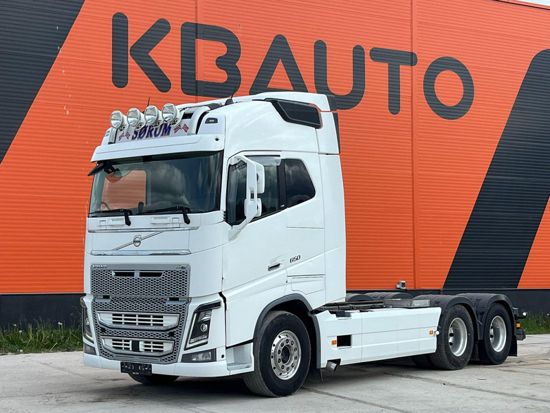 Volvo FH 16 650 6x2 9 TON FRONT AXLE / RETARDER / CHASSIS L=6100 mm - Camión chasis: foto 1 Volvo FH 16 650 6x2 9 TON FRONT AXLE / RETARDER / CHASSIS L=6100 mm - Camión chasis: foto 1