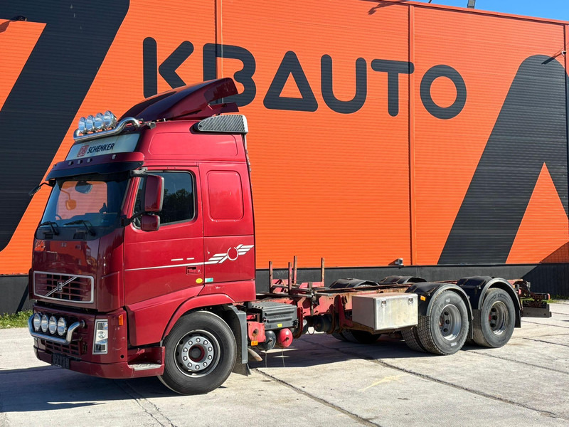 Volvo FH 480 6x2 CHASSIS L=7403 mm - Camión chasis: foto 1 Volvo FH 480 6x2 CHASSIS L=7403 mm - Camión chasis: foto 1