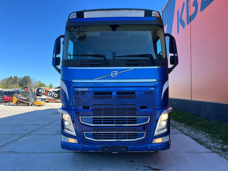 Volvo FH 540 8x4/4 FOR SALE AS CHASSIS ! - Camión chasis: foto 2 Volvo FH 540 8x4/4 FOR SALE AS CHASSIS ! - Camión chasis: foto 2