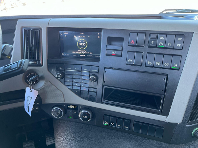 Leasing de Volvo FM 330 6x2*4 ONLY 57587 km !!! / HYDRAULICS / CHASSIS L=7740 MM Volvo FM 330 6x2*4 ONLY 57587 km !!! / HYDRAULICS / CHASSIS L=7740 MM: foto 17