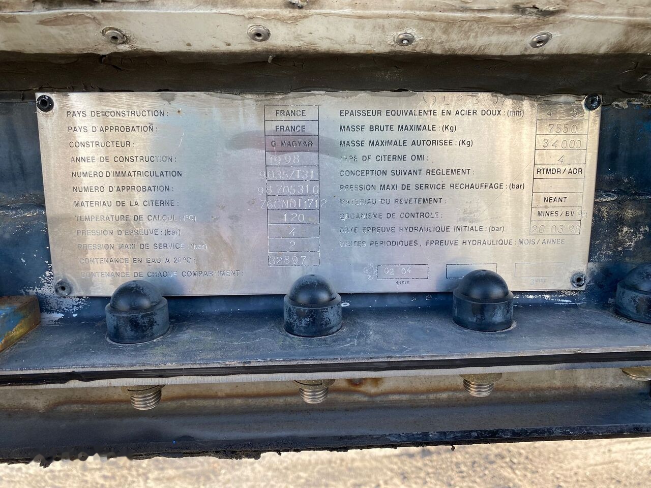 Semirremolque cisterna para transporte de substancias químicas Magyar: foto 17