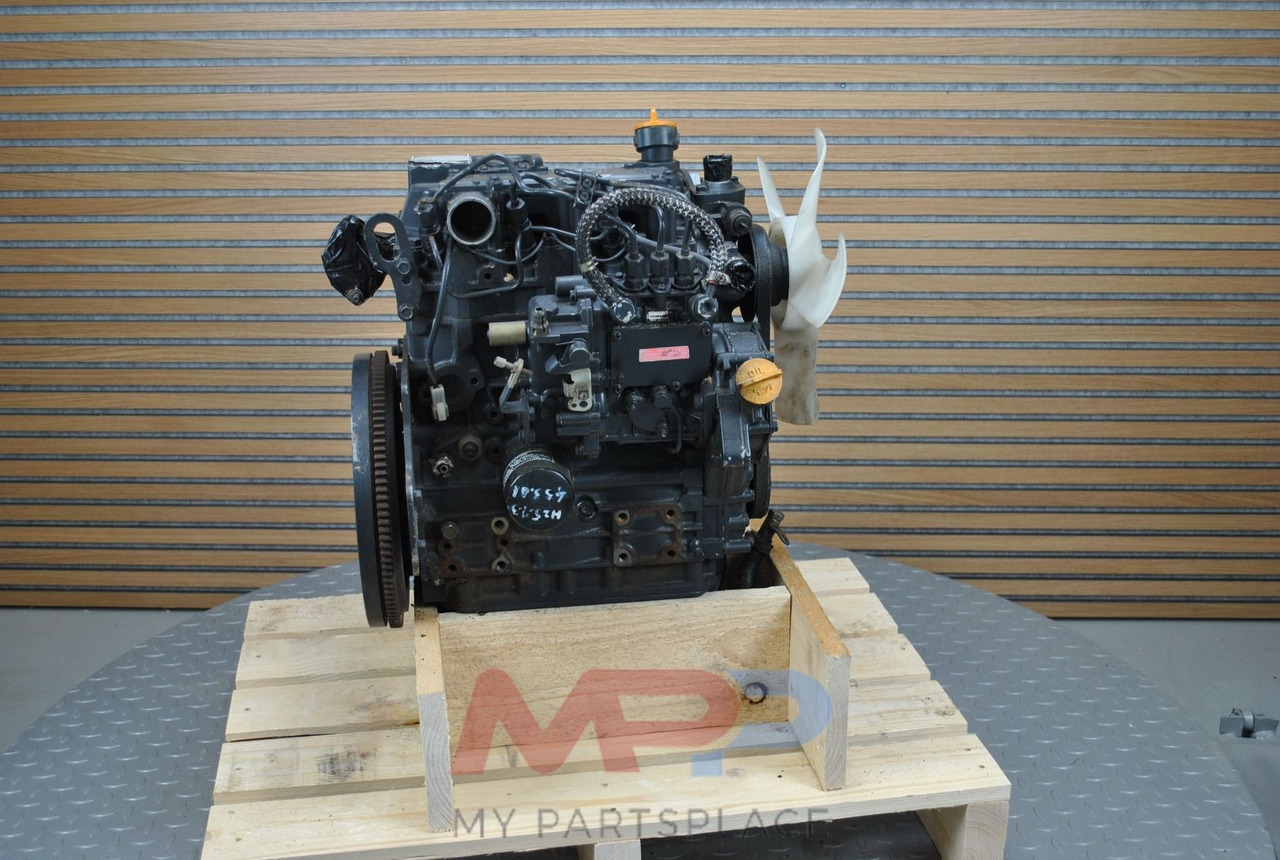 Isuzu 3CB1 - Motor: foto 4 Isuzu 3CB1 - Motor: foto 4