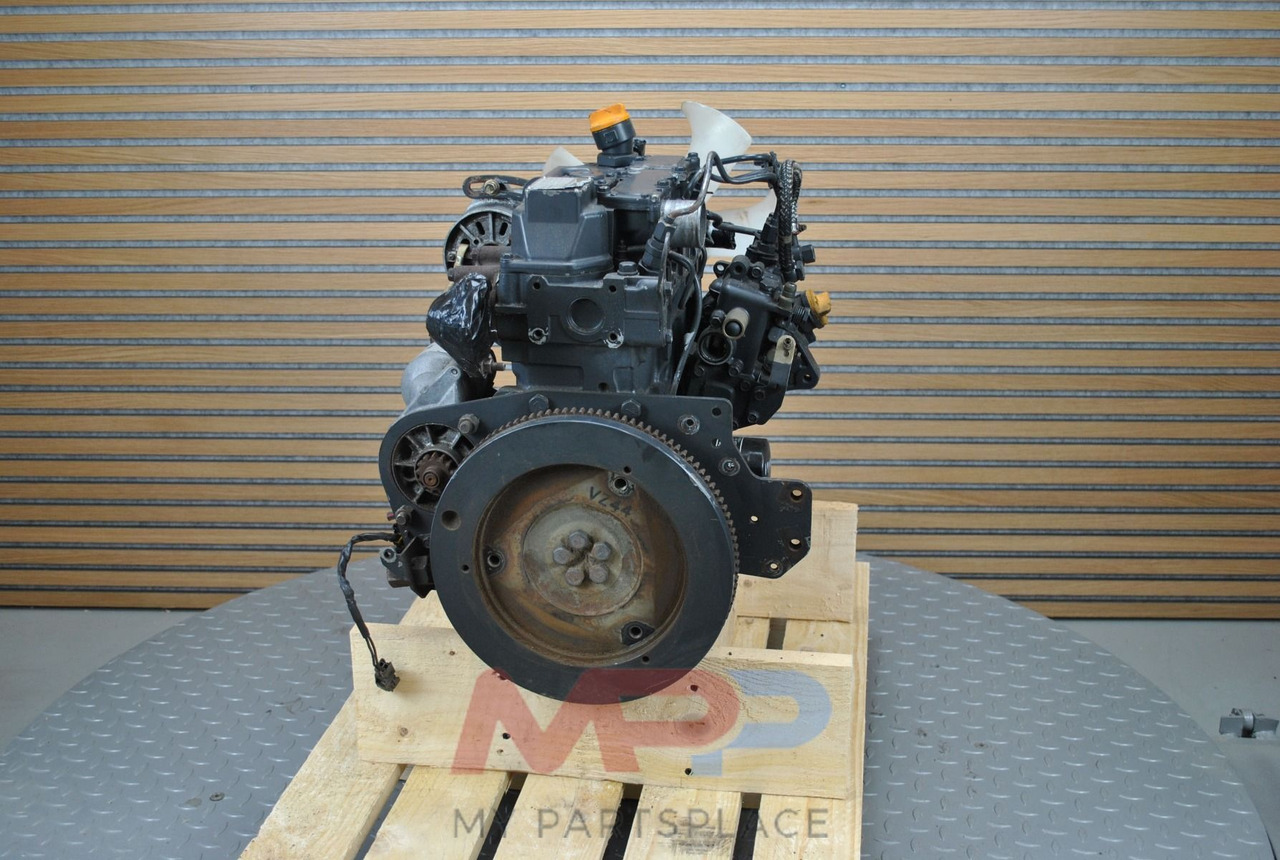 Isuzu 3CB1 - Motor: foto 3 Isuzu 3CB1 - Motor: foto 3