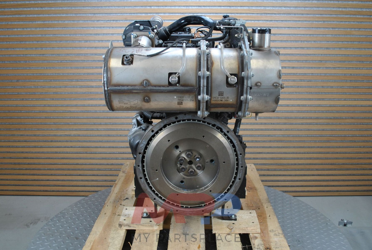 Yanmar Yanmar 4TNV98CT - DEMO - Motor para Maquinaria de construcción: foto 3 Yanmar Yanmar 4TNV98CT - DEMO - Motor para Maquinaria de construcción: foto 3