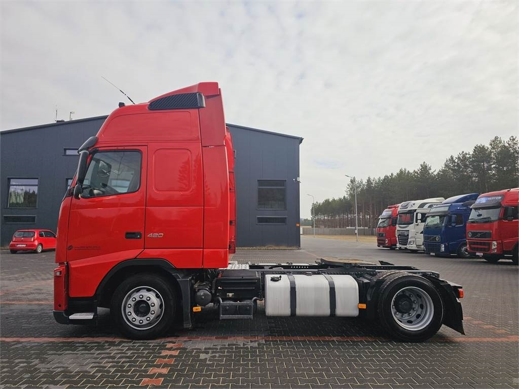 Volvo FH13 XXL EURO 5 2011 + KRONE MEGA RAISE  - Cabeza tractora: foto 5 Volvo FH13 XXL EURO 5 2011 + KRONE MEGA RAISE  - Cabeza tractora: foto 5