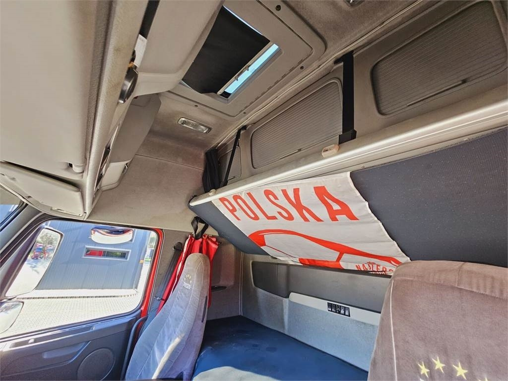 Volvo FH13 XXL MANUAL 420 EURO 5 2011 r MEGA LOW DECK - Cabeza tractora: foto 2 Volvo FH13 XXL MANUAL 420 EURO 5 2011 r MEGA LOW DECK - Cabeza tractora: foto 2